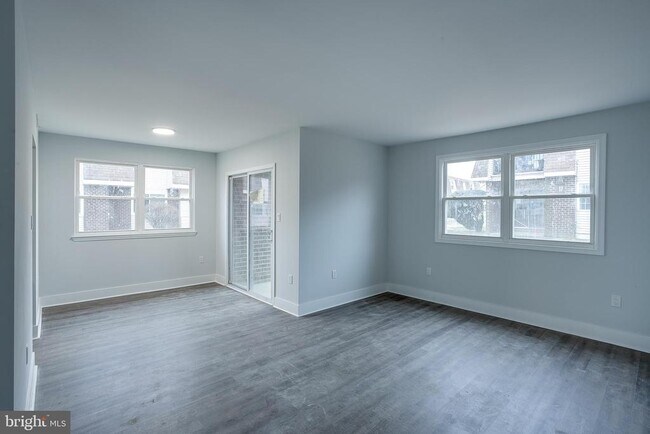 Photo - 20 Florence Tollgate