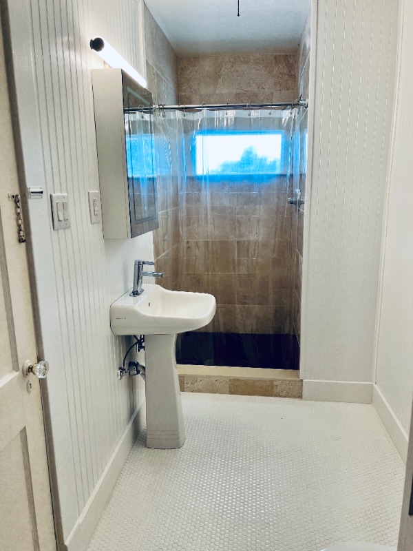 Photo - 203 N Dillard St