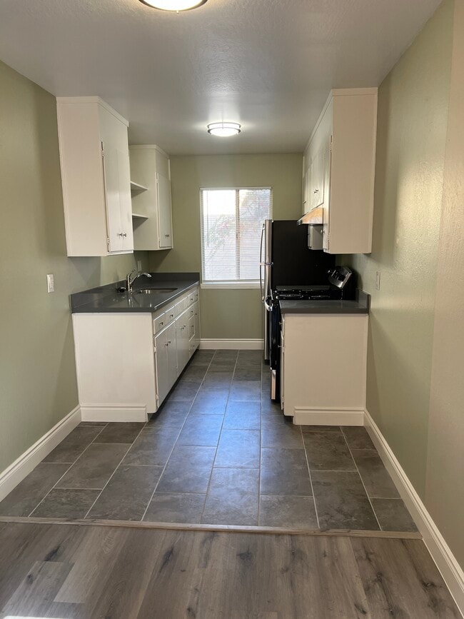 Photo - 2125 92nd Ave