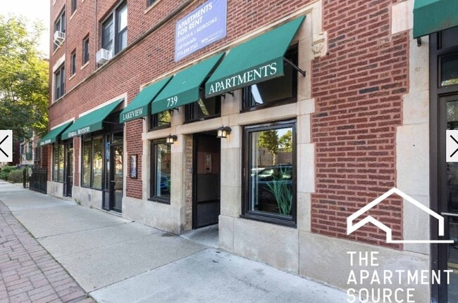 Photo - 739 W Belmont Ave Unit 4