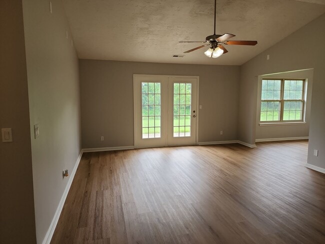 405 Parker Pl