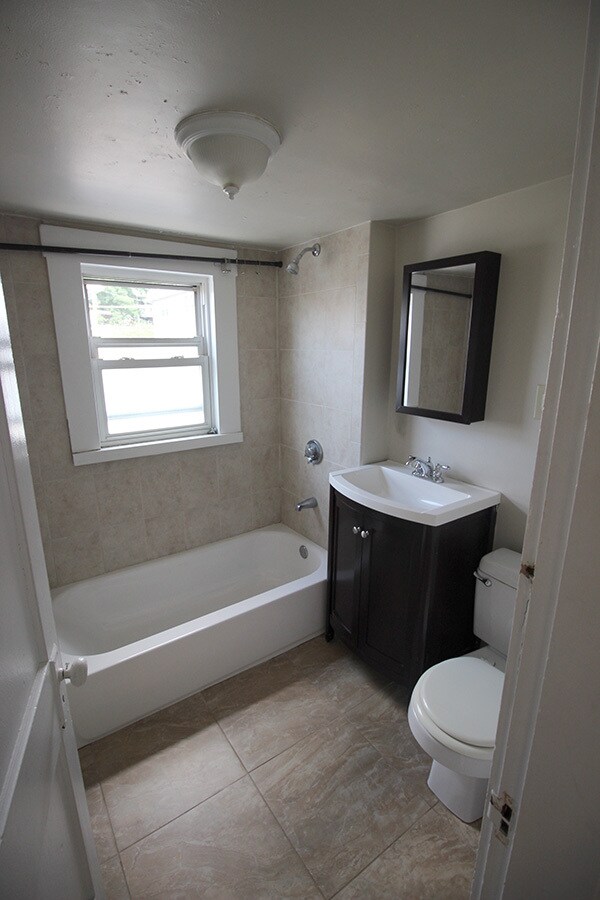 Photo - 276 Main St Unidad 2