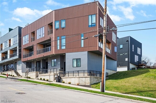 Photo - 402 Jefferson Ave