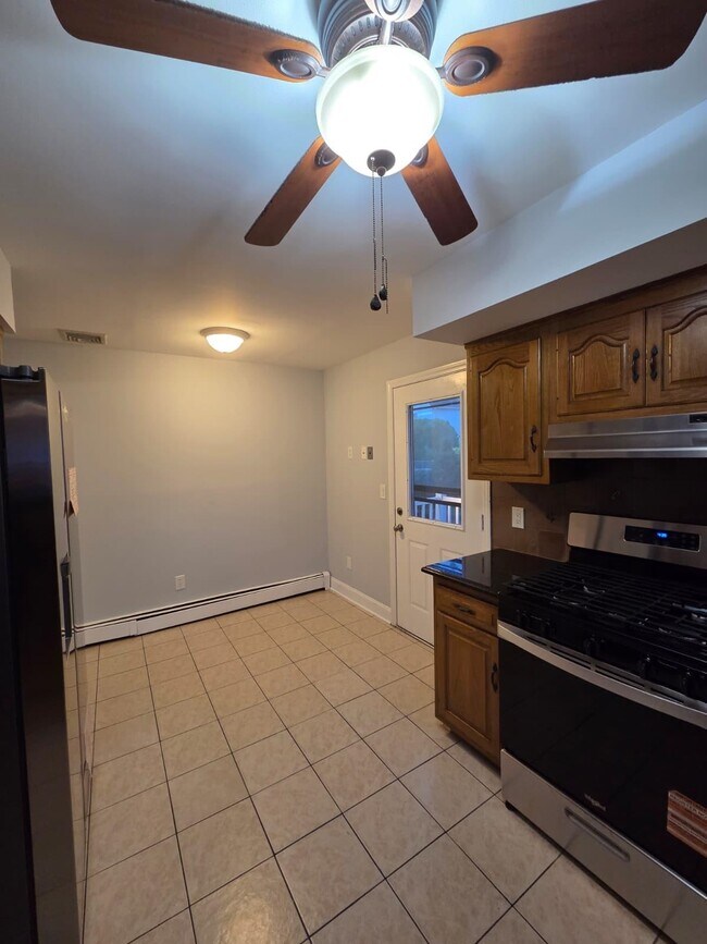 Photo - 730 5th St Unit 2nd floor