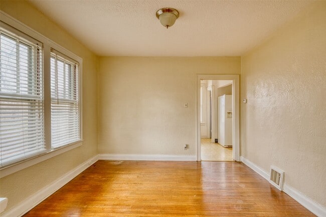 Photo - 217 Emerling Dr