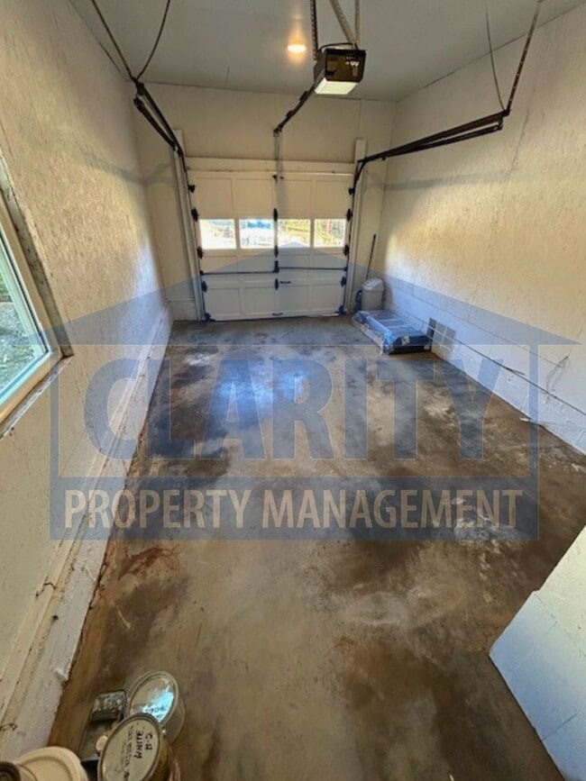 Photo - Three bedroom home in Downtown Cleveland!