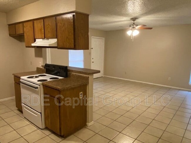 Photo - 434 NW 23rd St