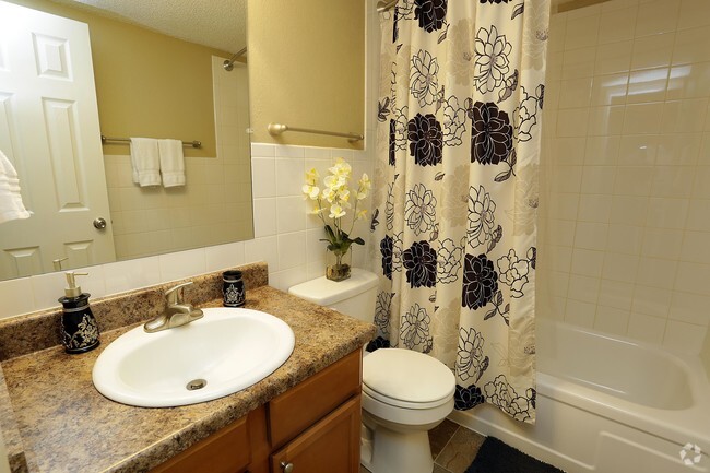 Baño - Aspire Fillmore