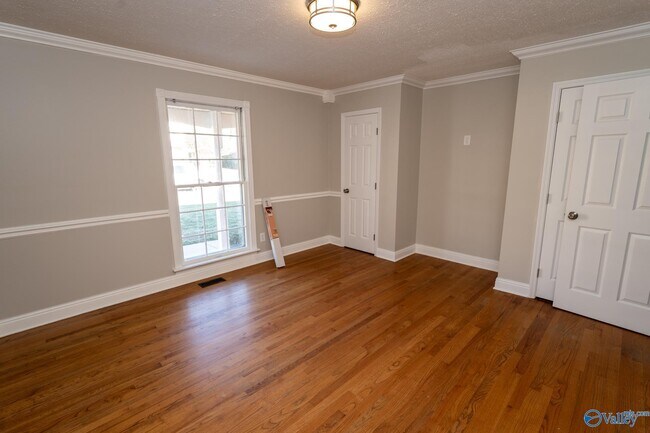 Photo - 2215 Fairfax St NE