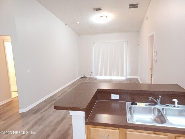 Photo - 2 BR 2 BA Condo COMING SOON! Unidad 12