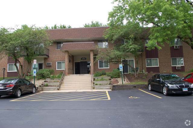 Building Photo - 3435 83rd St Unit C11 Rental
