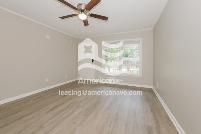 Photo - 3215 Commodore Dr