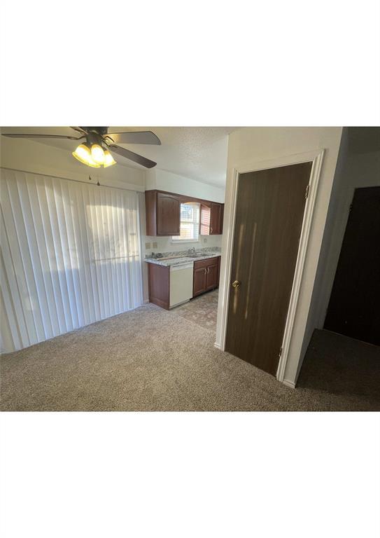 Photo - 2124 W Brooks St Unidad B