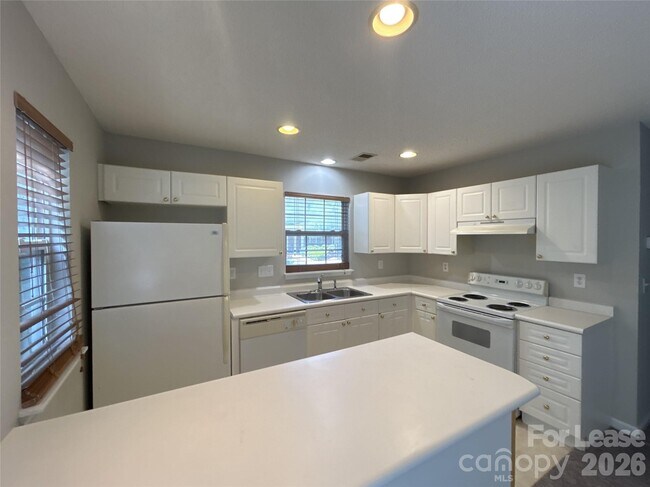 Photo - 6041 Cougar Ln