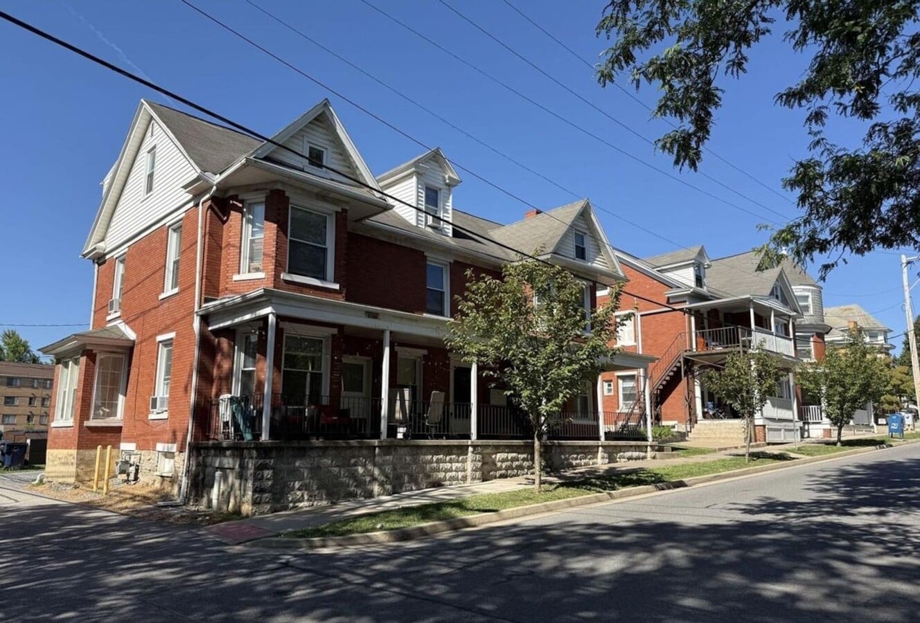 Photo - 506 W College Ave Unit 506 W. College - 01