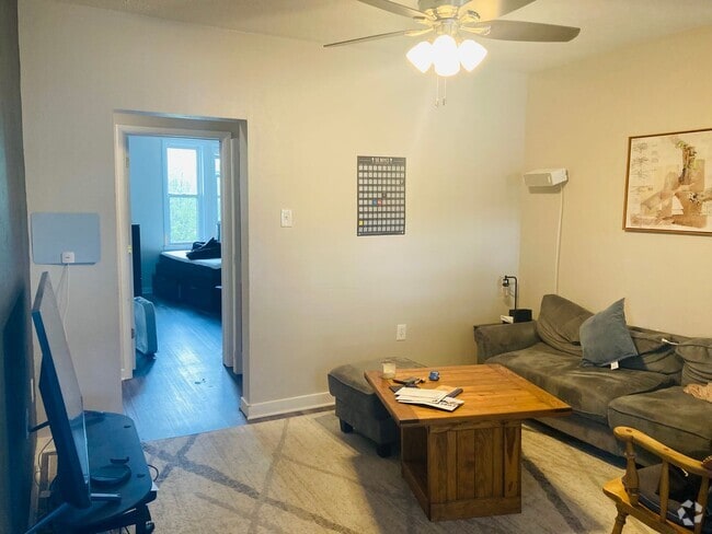 Building Photo - 1628 Lowrie Street Rear Unit LW 1628 - 3 Rental