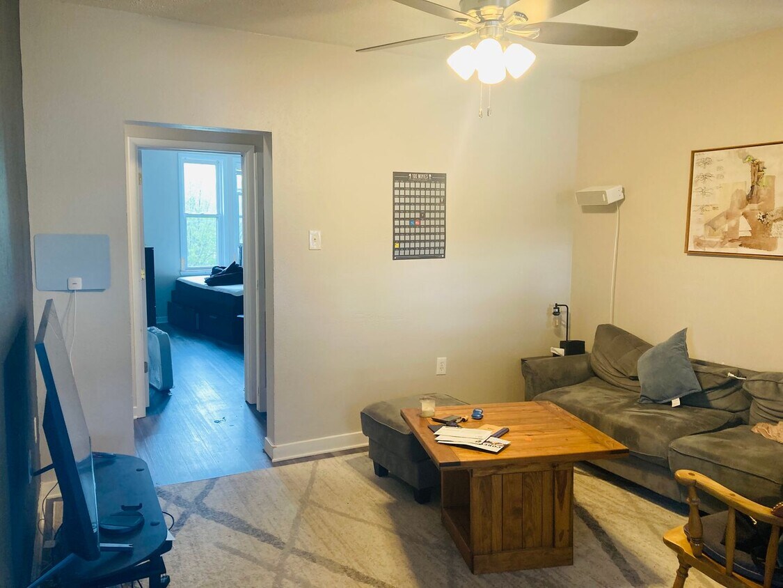Photo - 1628 Lowrie Street