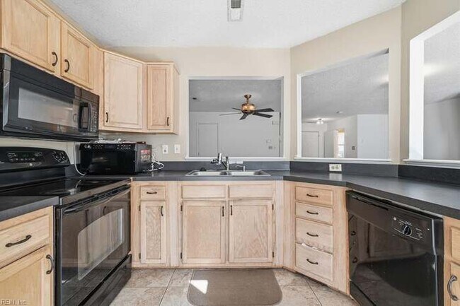 Photo - 5217 Heathglen Cir Unit 5217 Heathglen circle