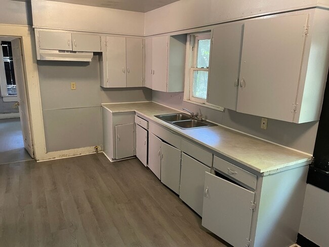 Photo - 2 Bedroom Home in Queensborough
