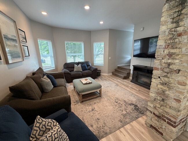 Photo - 612 Columbus Ave