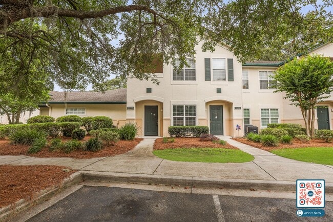 Photo - MOVE IN THIS YEAR - FREE MONTH'S RENT IN 1st 90 DAYS!