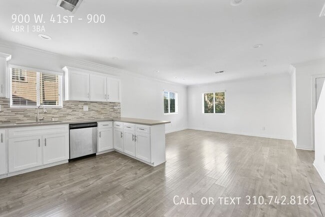 Photo - 900 W. 41st-900 Unidad 900