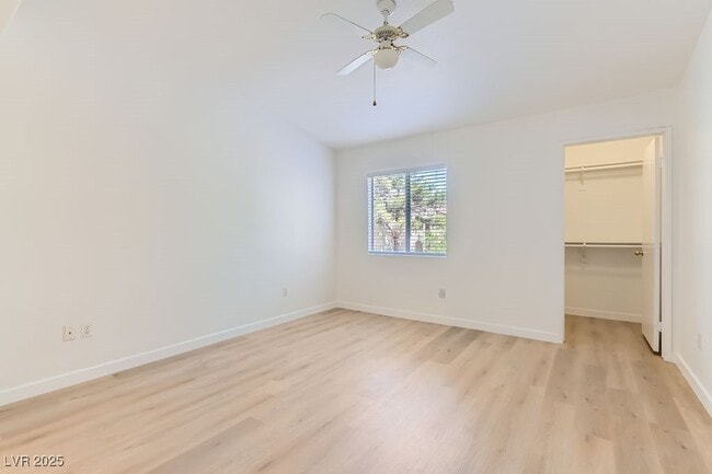 Building Photo - 7885 W Flamingo Rd Unit 2106 Rental