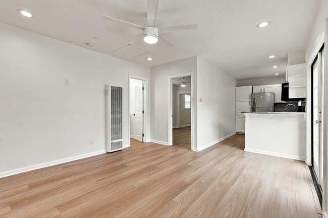 136 Brightwood Ave Unit 136A