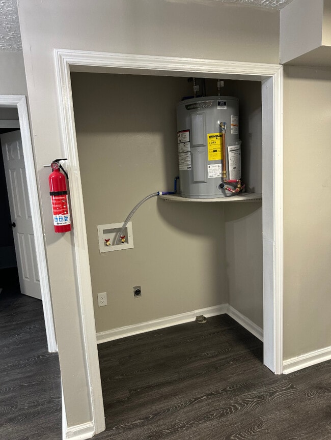 07 Laundry Closet
