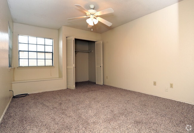 2BR2BA 1340sqft - Signature Place