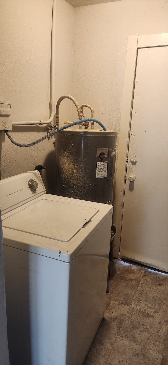 Photo - 5730 Pershing St