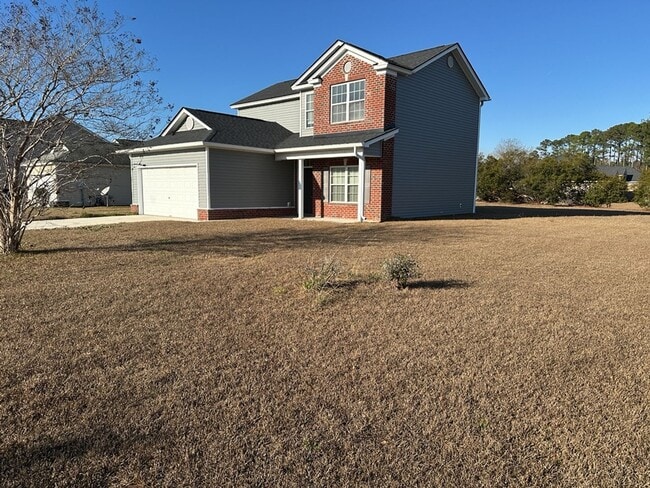 Building Photo - 10 Evergreen Oak Dr