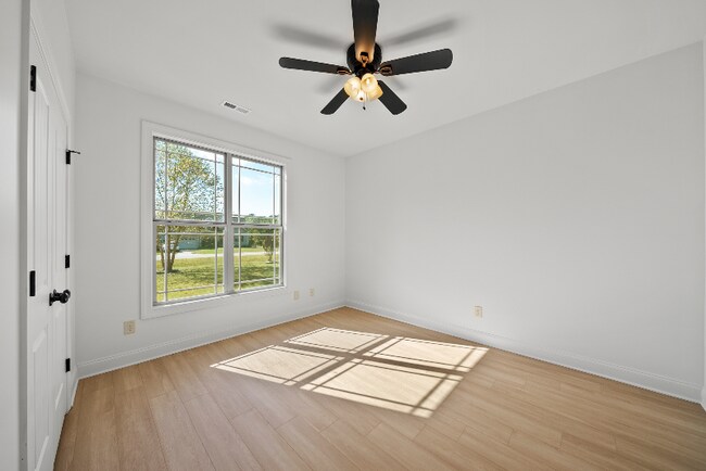 Photo - 73 Old Barn Way