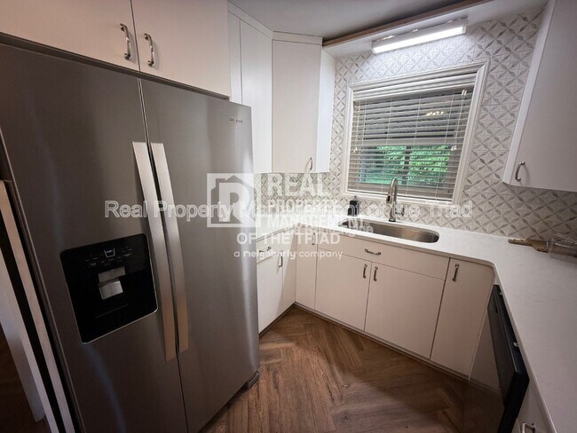 Photo - 1507 Berwick Rd SW