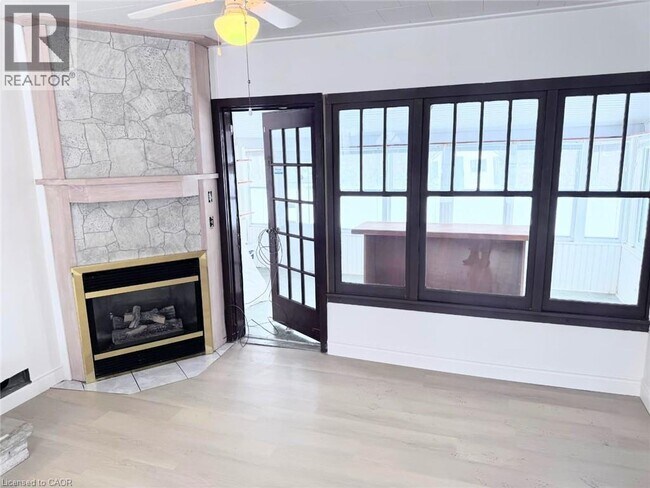 Photo - 1132 Spears Rd