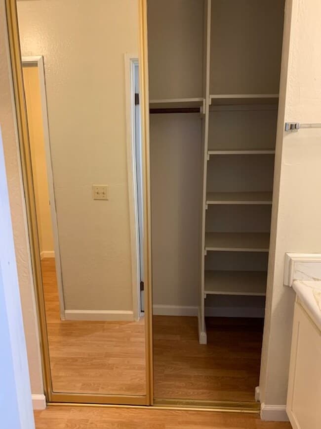 Photo - Great 1 Bedroom, 1 Bath second level Golden Oaks Condo in Monterey