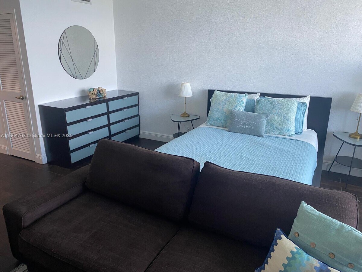 Photo - 2501 S Ocean Dr Unidad 1427 Rental