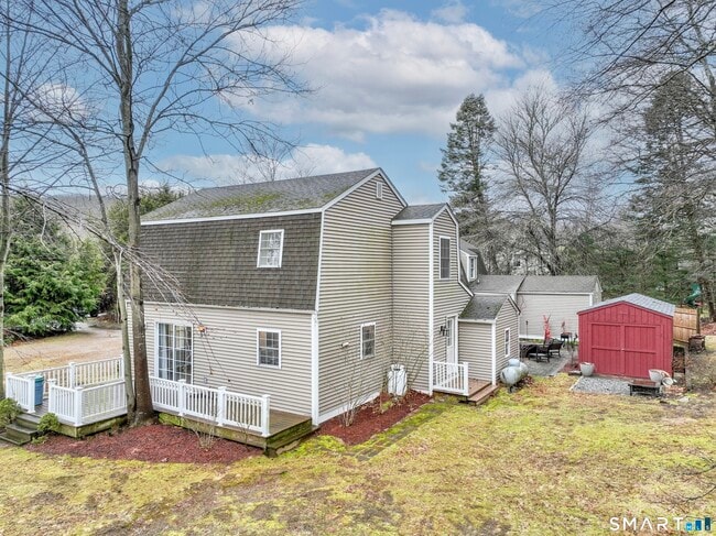 Photo - 8 Oak Tree Ln