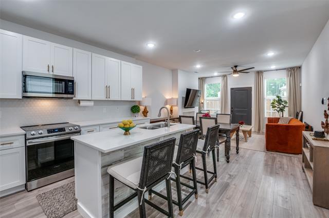 Photo - 2325 Budd St