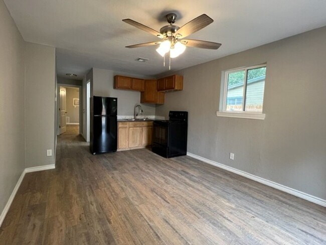 Photo - 2613 SW B Ave Unit A