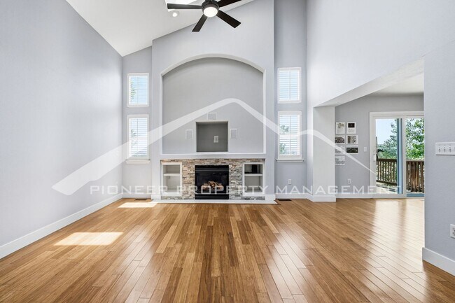 333 Sanders Cir