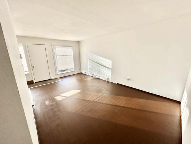 Amplia sala de estar - Apline B Apartments