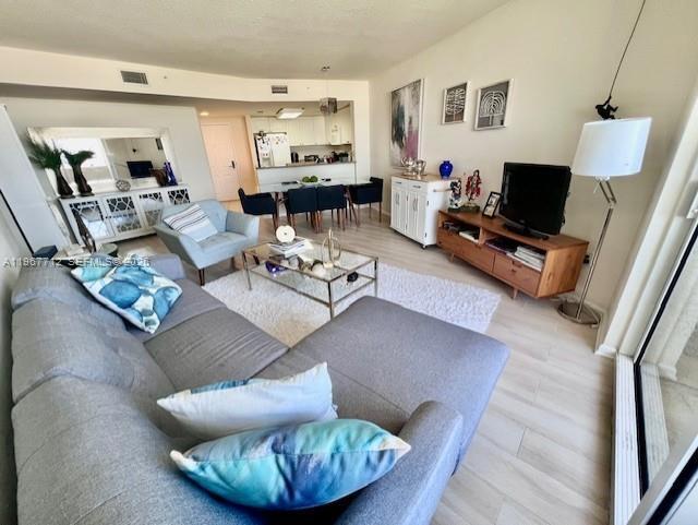 Photo - 19501 W Country Club Dr Unit 2611