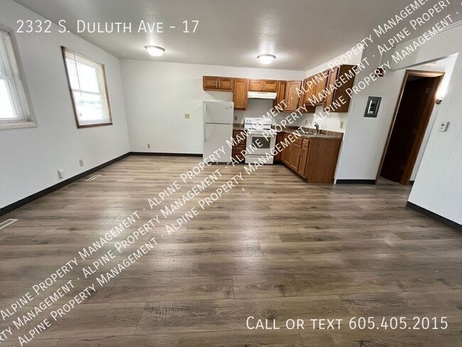 2332 S Duluth Ave Unidad 17