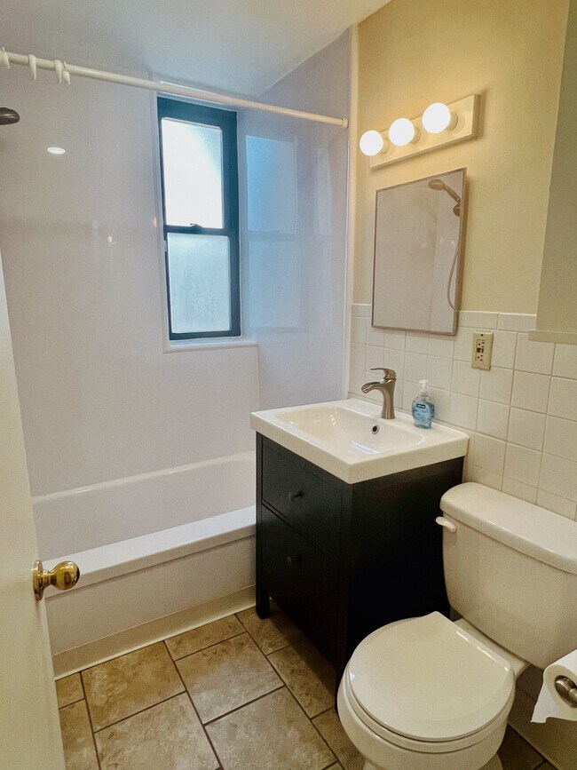 Photo - 1412 Commonwealth Ave Unit 4