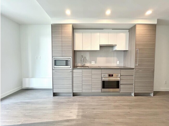 13655 Fraser Hwy Unit 13xx