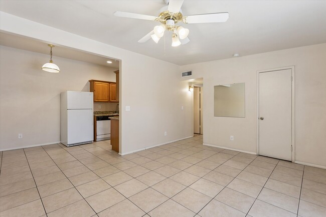 Photo - 7010 N 68th Dr Unit 1