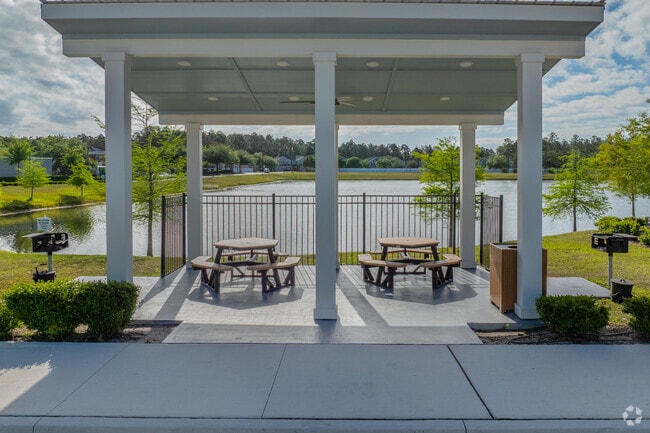 Barbeque Pvillion - Sydney Trace Apartments