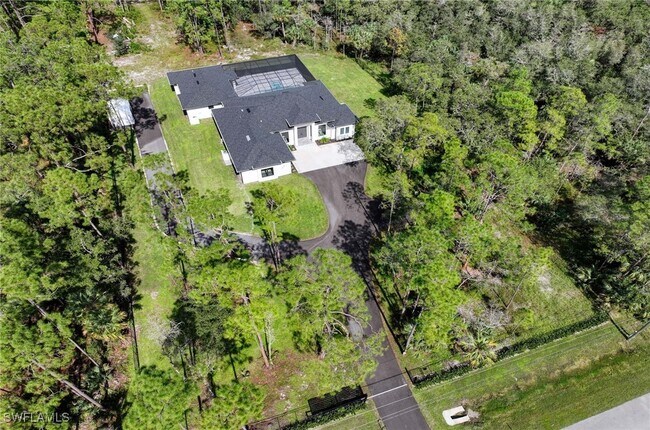 Photo - 219 33rd Ave NW