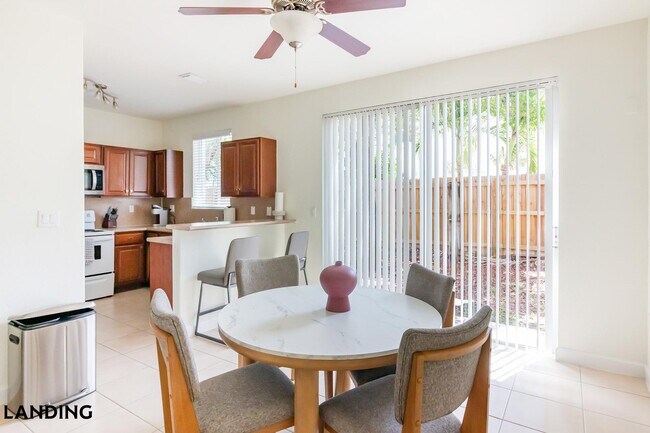 Photo - 1140 SE 24th Rd Unit 63-1205